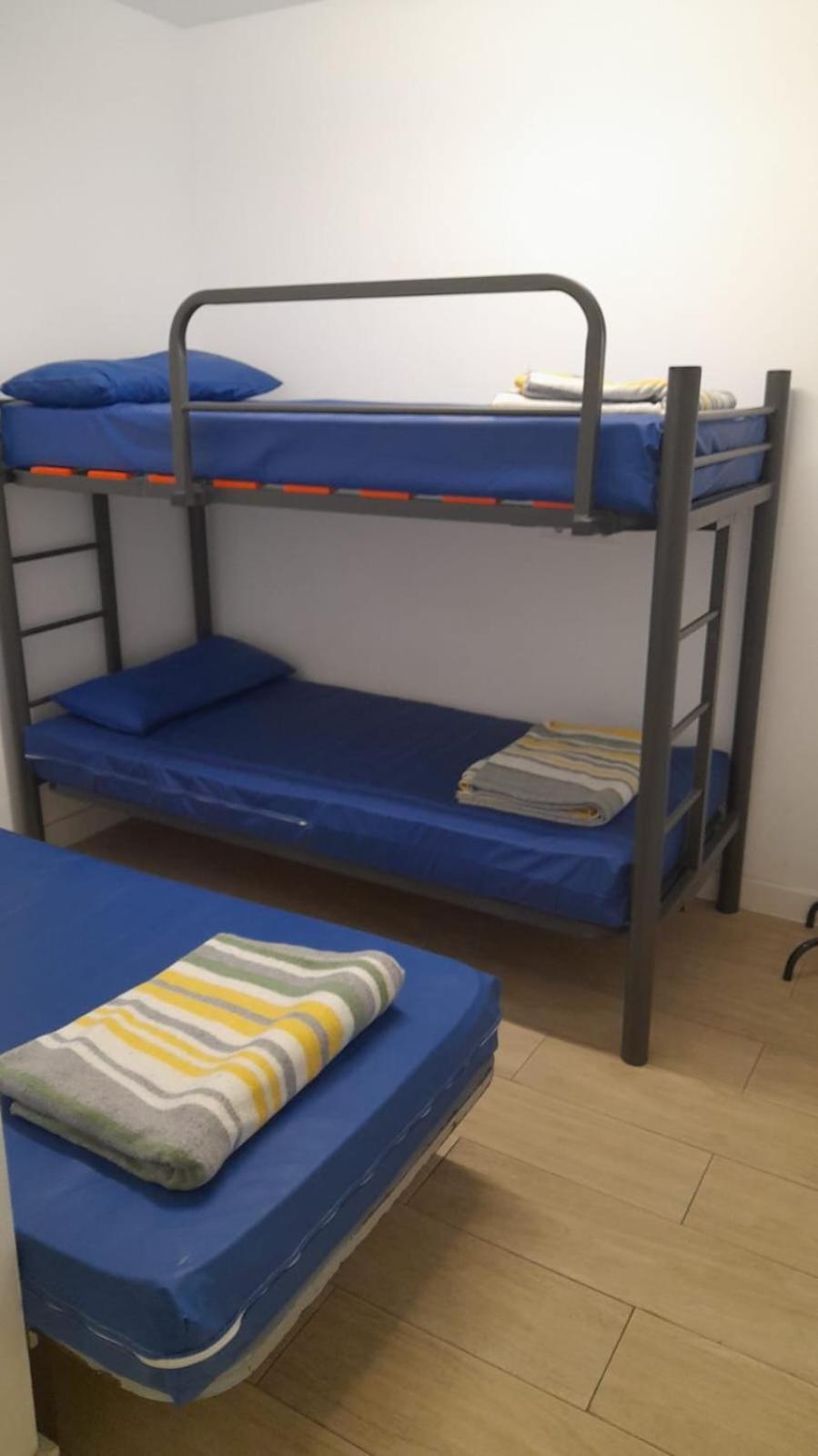 Albergue Santiago Apostol Logrono Ngoại thất bức ảnh