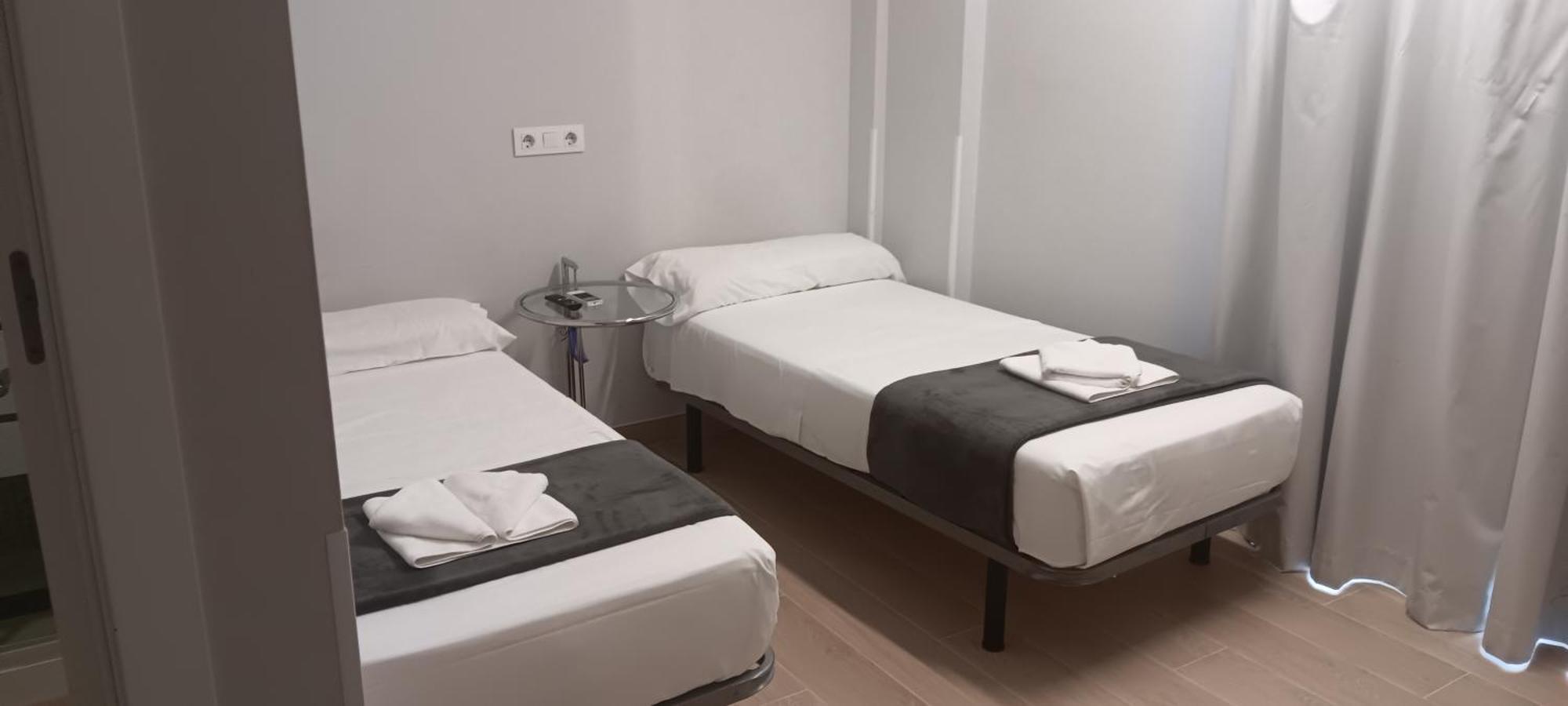 Albergue Santiago Apostol Logrono Ngoại thất bức ảnh